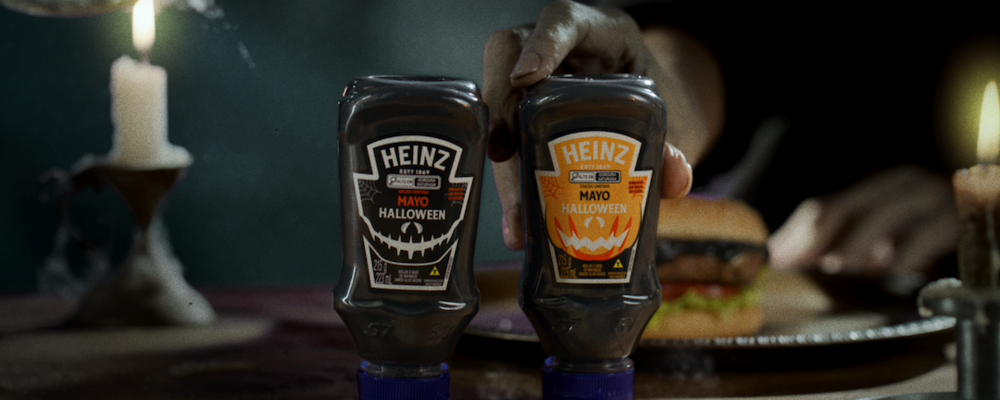 Heinz-Halloween-Replace-Fake-Ketchup-Blood-With-Black-Mayo-Mayonnaise-DAVID-Sao-Paulo-3